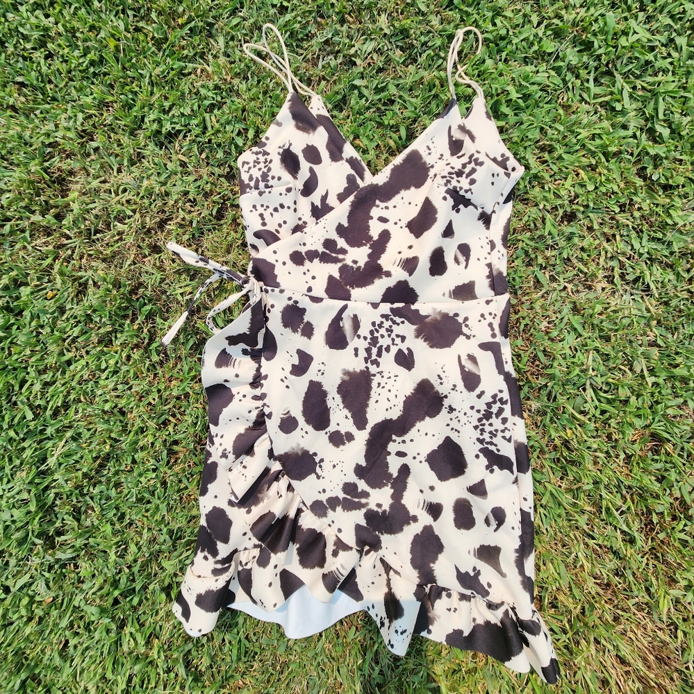 Dress - Picture 2 of 5
